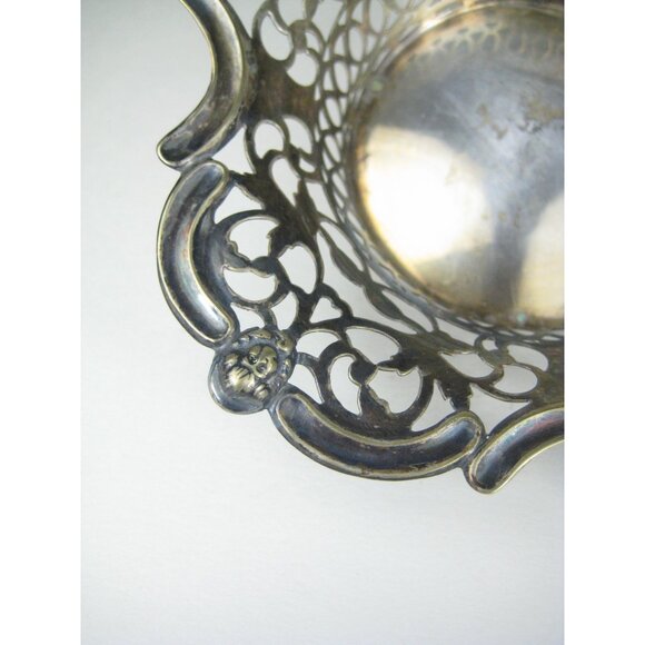 Vintage Victorian Style Silver Plate Decorative Basket Dish Bowl Filigree - Picture 8 of 16